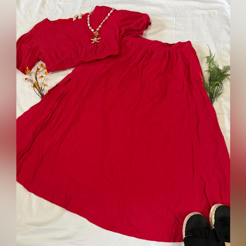 Elegant Red Women's Crop Top with Flare Skirt Set